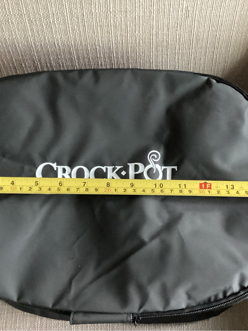 Crock Pot Insulated Carrier Travel Bag Case Oval Stoneware Slow Cooker black